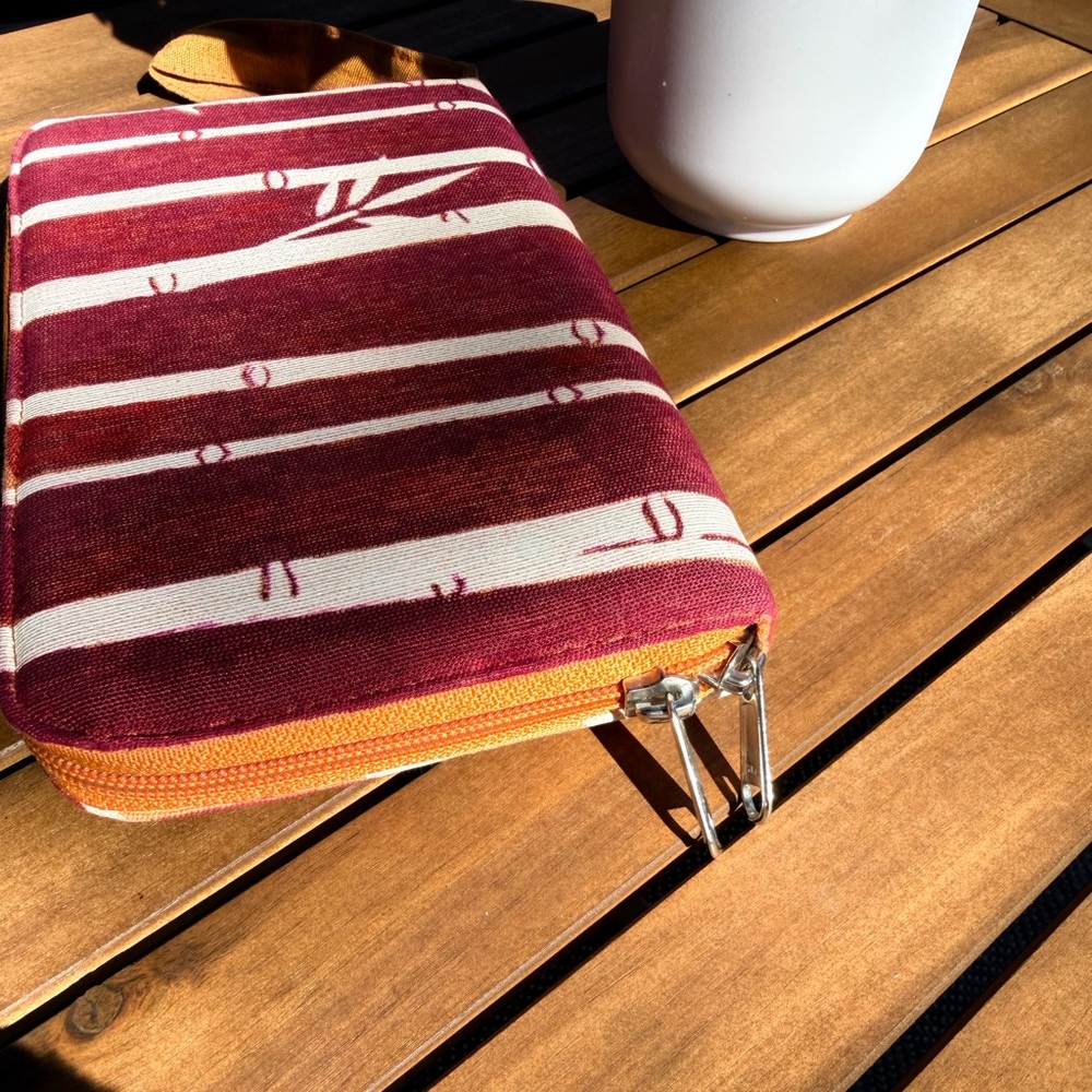 Revive Fair Trade wristlet - Picture 2 of 4